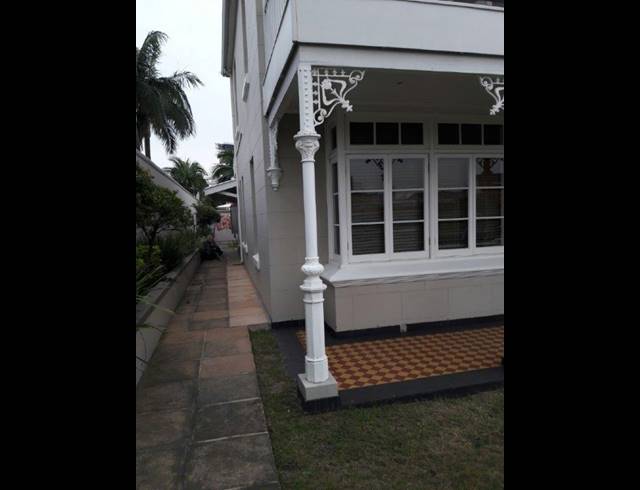 3 BEDROOM APARTMENT TO LET IN POINT WATERFRONT